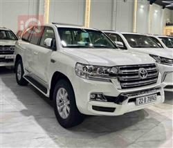 تۆیۆتا لاند کروزەر